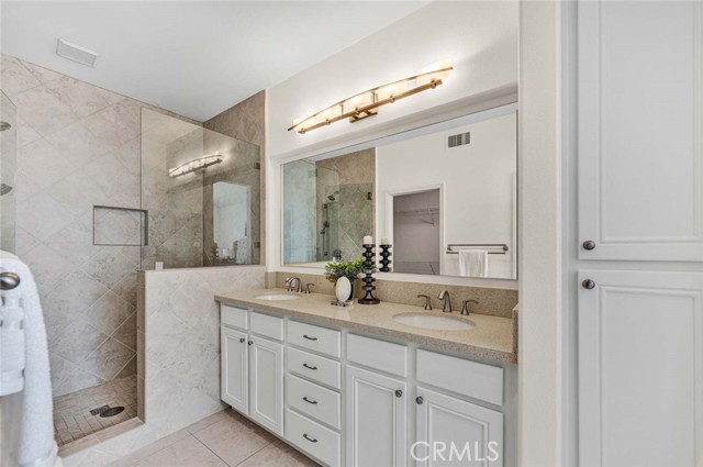 Detail Gallery Image 13 of 24 For 2516 Lewis Dr, Tustin,  CA 92782 - 3 Beds | 2/1 Baths