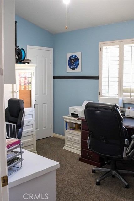 Detail Gallery Image 7 of 17 For 28338 Maxine, Saugus,  CA 91350 - 4 Beds | 3 Baths