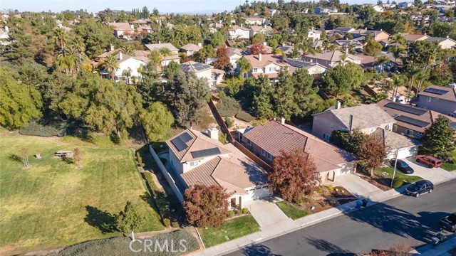 Detail Gallery Image 37 of 40 For 31393 Royal Oaks Dr, Temecula,  CA 92591 - 4 Beds | 2/1 Baths