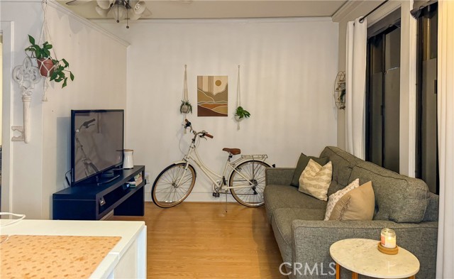 Detail Gallery Image 7 of 34 For 315 W 3rd St #203,  Long Beach,  CA 90802 - 1 Beds | 1 Baths