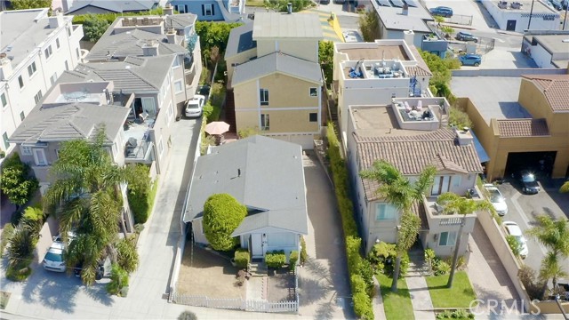 834 15th Street, Hermosa Beach CA: https://media.crmls.org/medias/1f84b7f8-769e-4e8b-8a5d-dadae15e0bb5.jpg
