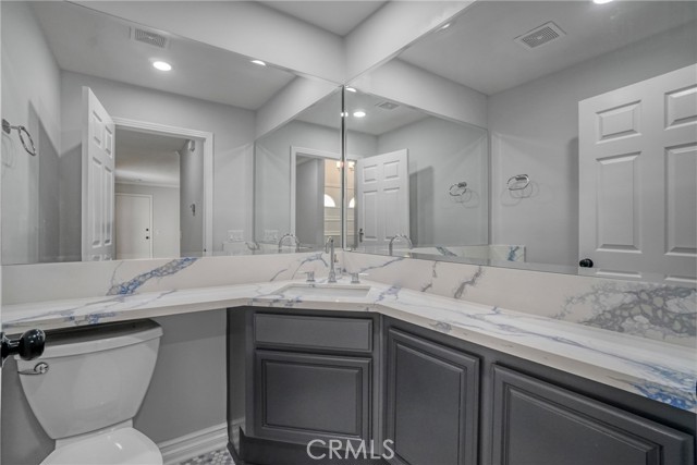 26433 Emerald Dove Drive, Valencia CA: https://media.crmls.org/medias/1f84f0ff-abbd-460b-a785-c109beb85a9e.jpg
