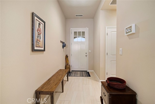 10 Harmony Park Circle, Chico CA: https://media.crmls.org/medias/1f8546c7-0978-43f2-b564-a8fe240d908c.jpg