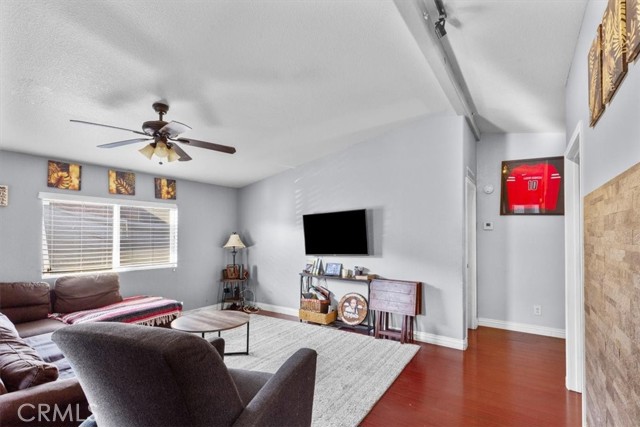 Detail Gallery Image 10 of 27 For 9080 Bloomfield Ave #126,  Cypress,  CA 90630 - 4 Beds | 2 Baths