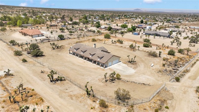 Detail Gallery Image 38 of 43 For 460 Solano Rd, Pinon Hills,  CA 92372 - 4 Beds | 3/1 Baths