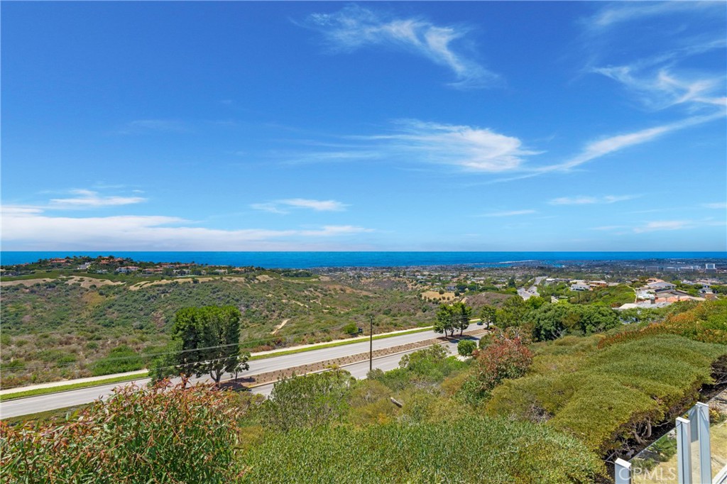 MLS #OC25272387 image #23