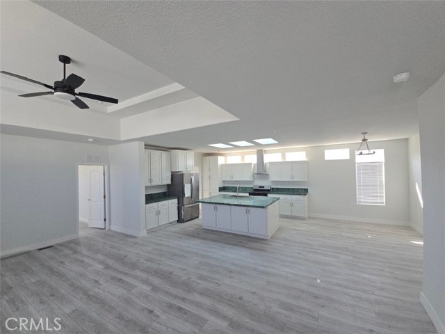 21500 Lassen, Chatsworth CA: https://media.crmls.org/medias/1f88fc02-cfb1-42bd-a38f-8c082af3a6c0.jpg