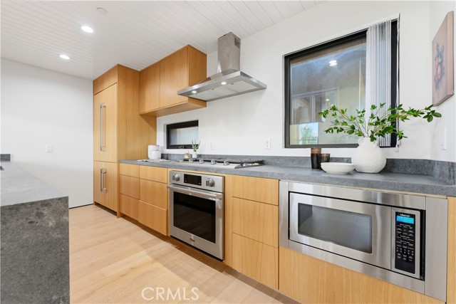 11702 Charnock Road photo 7