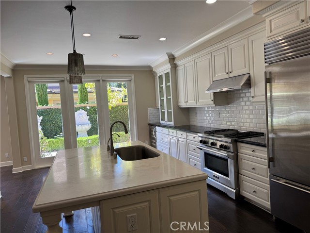 Detail Gallery Image 4 of 42 For 80 Cipresso, Irvine,  CA 92618 - 4 Beds | 3 Baths