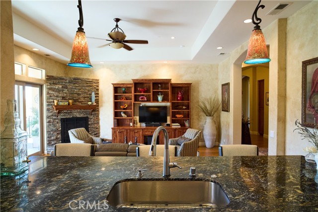 Detail Gallery Image 17 of 73 For 869 Whispering Winds Ln. Ln, Chico,  CA 95928 - 4 Beds | 3/1 Baths