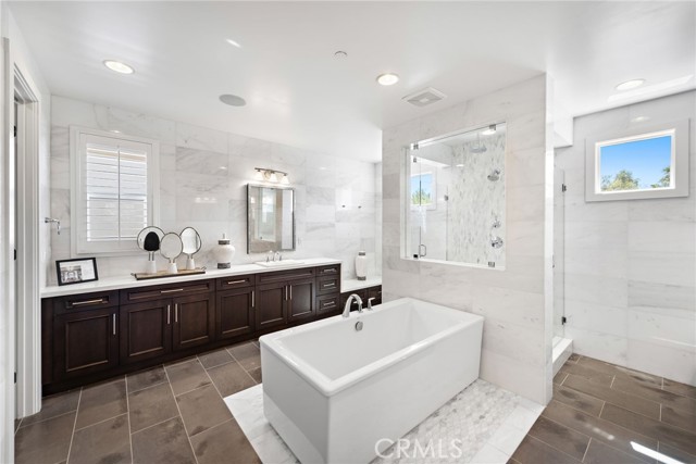 Detail Gallery Image 30 of 52 For 50 Cooper, Lake Forest,  CA 92630 - 5 Beds | 5/1 Baths