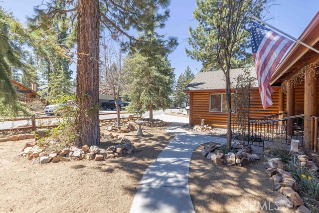 Detail Gallery Image 11 of 49 For 457 E Mountain View, Big Bear City,  CA 92314 - 3 Beds | 2 Baths