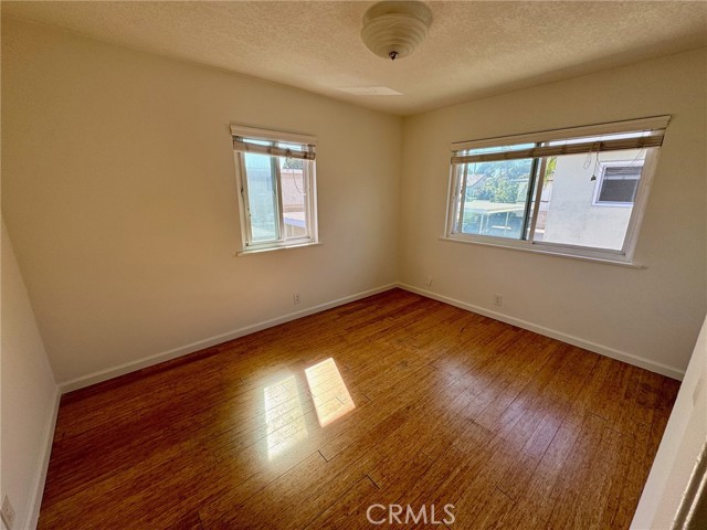 Detail Gallery Image 8 of 9 For 277 E 16th Pl #7,  Costa Mesa,  CA 92627 - 3 Beds | 2 Baths