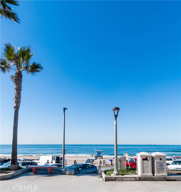 130 42nd Street, Manhattan Beach, California 90266, ,Residential Income,Sold,42nd,SB17010978