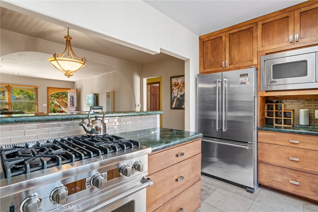 MLS #FR25240886 image #13