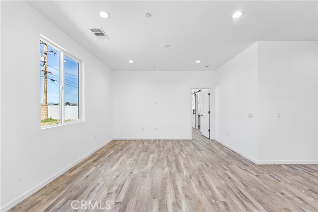 Detail Gallery Image 12 of 60 For 20349 90th St, California City,  CA 93505 - 4 Beds | 3 Baths