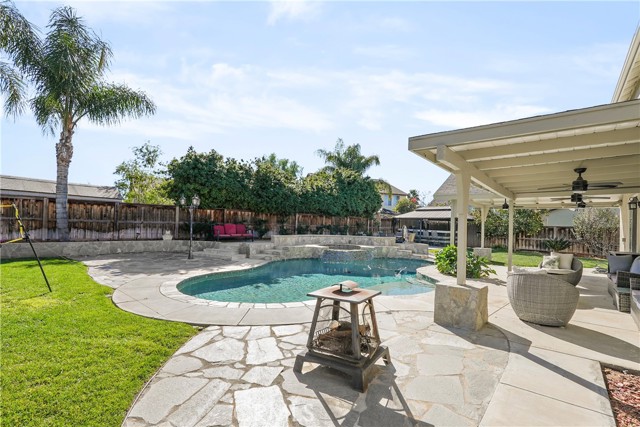 Detail Gallery Image 35 of 56 For 569 Overleaf, San Jacinto,  CA 92582 - 3 Beds | 4 Baths