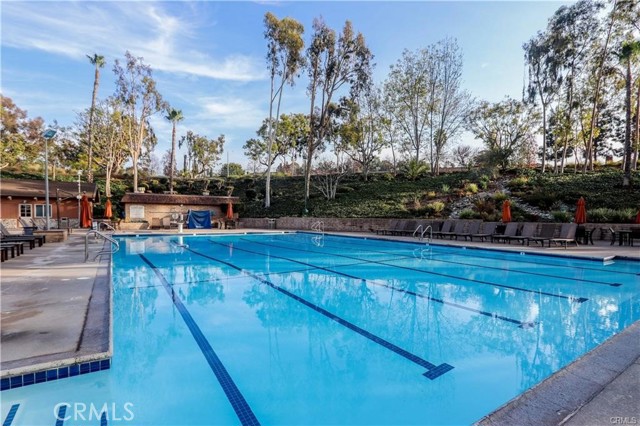 25152 Mammoth Circle, Lake Forest CA: https://media.crmls.org/medias/1f8c1ffd-eb00-4a1c-a5a1-f01cccd53dd4.jpg