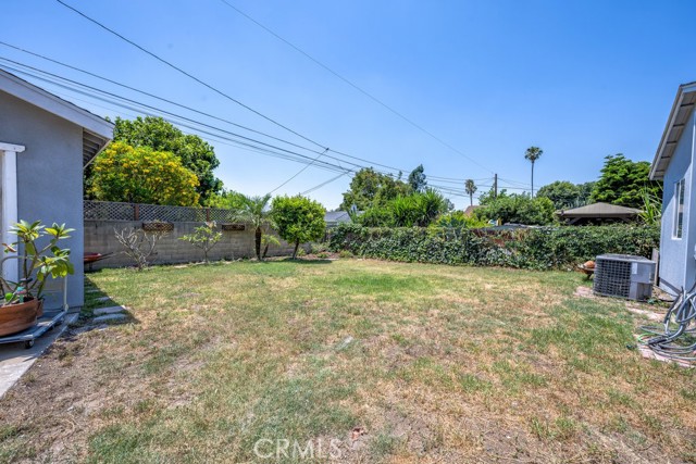 328 Joella Street, Monrovia CA: https://media.crmls.org/medias/1f8c2f0c-2d83-425c-9a5d-a256405de08a.jpg