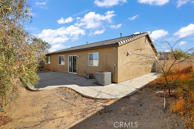 905 Broadway Avenue, Barstow CA: https://media.crmls.org/medias/1f8c7a73-eb0d-43b3-95e0-0bb5325e561f.jpg