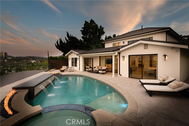 Detail Gallery Image 41 of 46 For 11039 Wrightwood Pl, Studio City,  CA 91604 - 3 Beds | 3 Baths