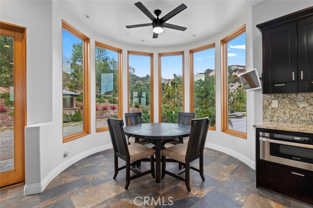 24517 Piuma Road, Malibu CA: https://media.crmls.org/medias/1f8c953a-46ae-40e0-946e-65028a277d34.jpg