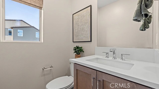 Detail Gallery Image 9 of 36 For 840 Sonia, Irvine,  CA 92618 - 4 Beds | 3/1 Baths