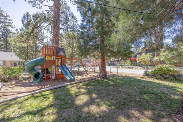 Detail Gallery Image 33 of 38 For 645 Elysian Bld, Big Bear City,  CA 92314 - 3 Beds | 2/1 Baths