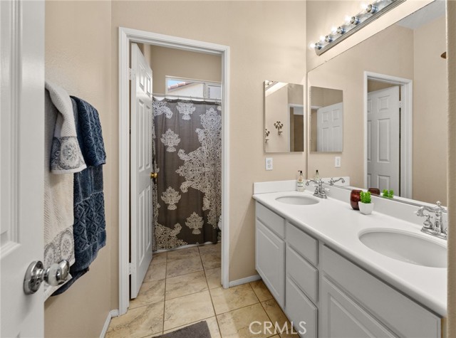 8800 Camino Limon Road, Corona CA: https://media.crmls.org/medias/1f8d4810-ff03-4241-ae55-17ce72bd3523.jpg