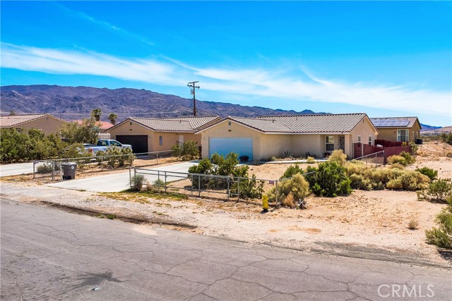 Detail Gallery Image 2 of 54 For 6528 29 Palms, Twentynine Palms,  CA 92277 - 3 Beds | 2 Baths