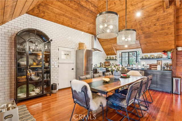 Detail Gallery Image 15 of 69 For 840 Coyote Walk, Lake Arrowhead,  CA 92352 - 4 Beds | 3 Baths