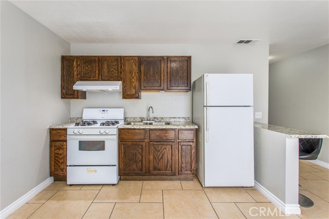 Detail Gallery Image 36 of 46 For 15811 Fiddleleaf Rd, Fontana,  CA 92337 - 5 Beds | 3/1 Baths