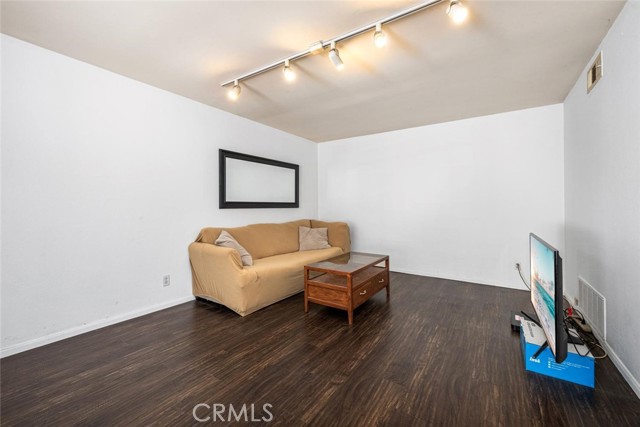 Image 6 of 54 For 22994 Via Pimiento  B3