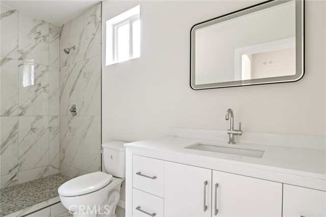 8040 Troost Avenue, North Hollywood CA: https://media.crmls.org/medias/1f8f7c0f-d45b-4776-81ef-e6dddcb68c7b.jpg
