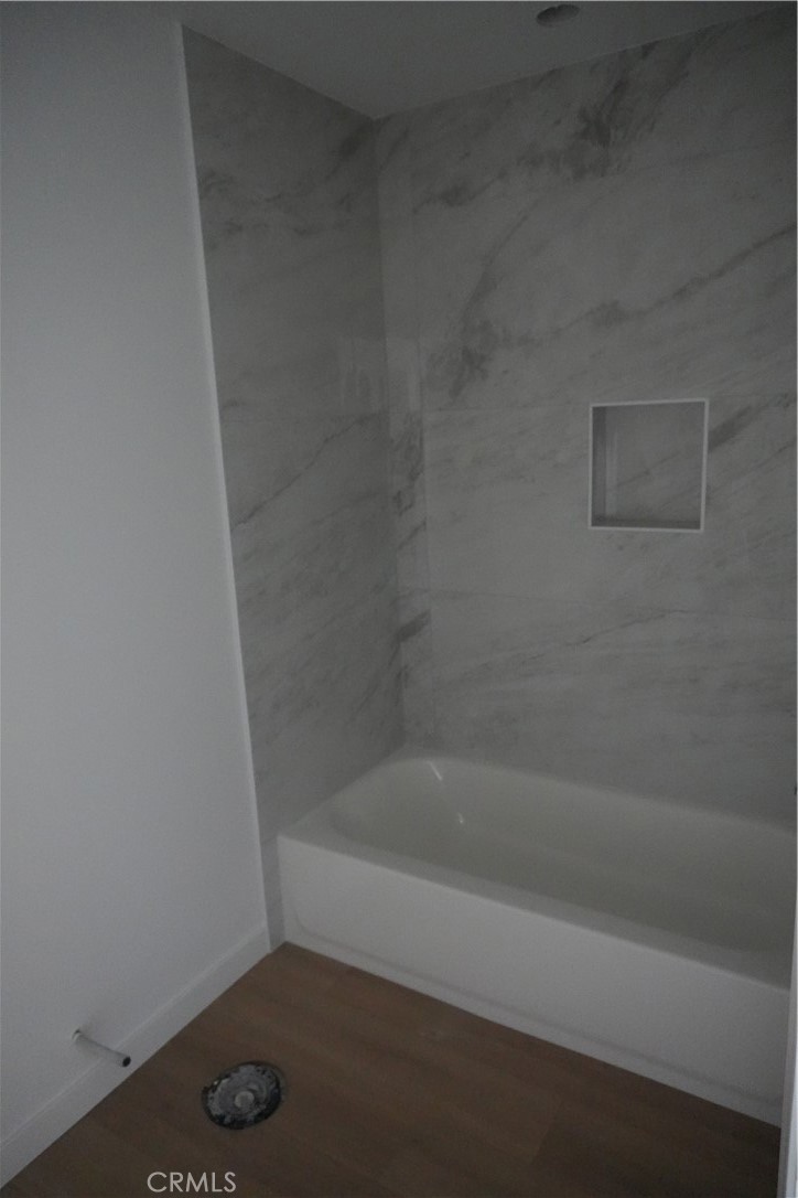 https://media.crmls.org/medias/1f907379-3869-4020-81e0-27ff20a2e2bd.jpg?preset=X-Large