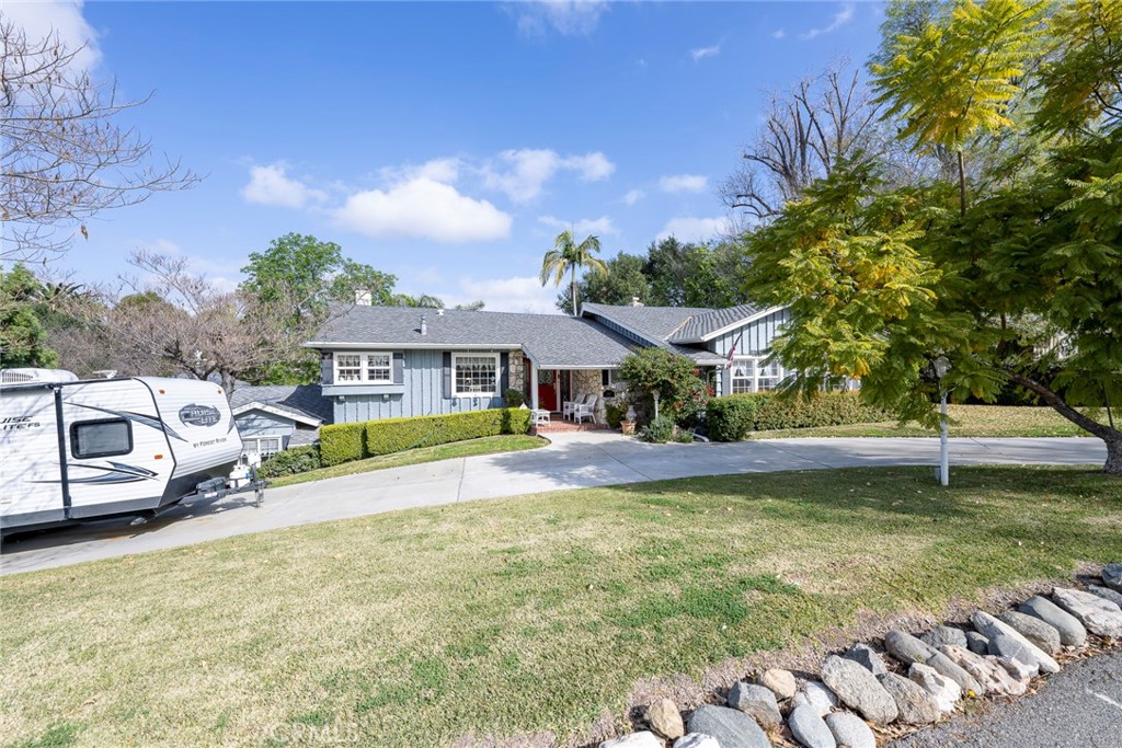 1139 W Valley View Drive, Fullerton, CA 92833