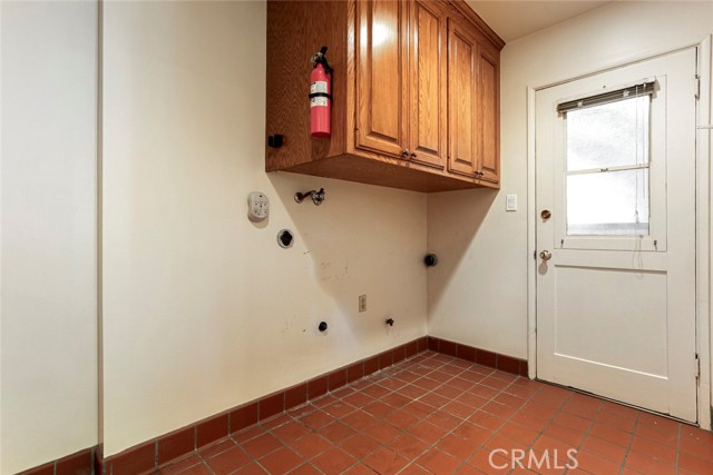 1558 Hillcrest Avenue, Glendale CA: https://media.crmls.org/medias/1f90dda2-5717-4d30-9395-dd6414714896.jpg
