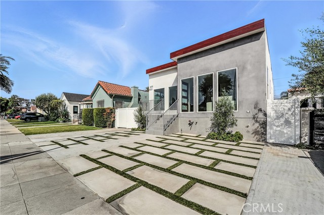 Detail Gallery Image 4 of 69 For 3031 Vineyard Ave, Los Angeles,  CA 90016 - – Beds | – Baths