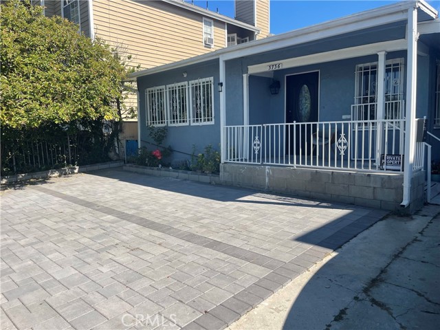 Detail Gallery Image 4 of 32 For 3736 Veteran Avenue, Los Angeles,  CA 90034 - 3 Beds | 2 Baths