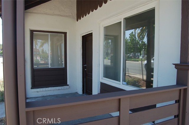16171 Foothill Boulevard, Fontana CA: https://media.crmls.org/medias/1f91e3ce-33f7-4d5a-bb30-15a03b21bd59.jpg