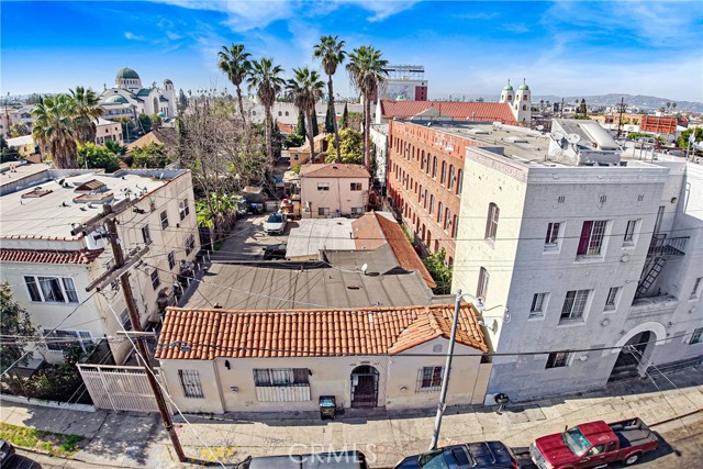 Detail Gallery Image 6 of 8 For 1321 Fedora, Los Angeles,  CA 90006 - – Beds | – Baths