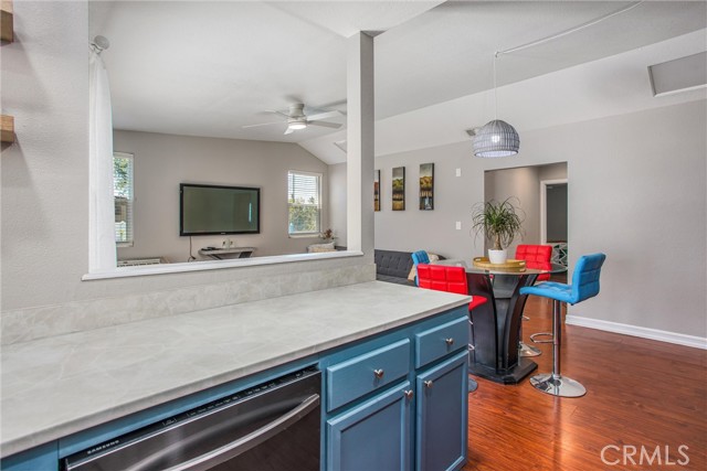 31607 Florida Street, Redlands CA: https://media.crmls.org/medias/1f94d5bb-f48c-40c1-8bc6-732033202782.jpg