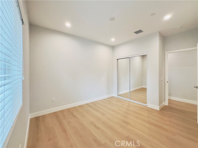 17522 1/2 Lemay Street, Lake Balboa CA: https://media.crmls.org/medias/1f95ae34-8e93-4703-a56f-52a5479d4055.jpg