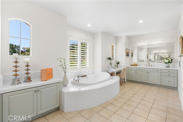 18522 Topanga Canyon, Silverado CA: https://media.crmls.org/medias/1f96164c-901e-4d40-a77b-9f5f7681ddd6.jpg