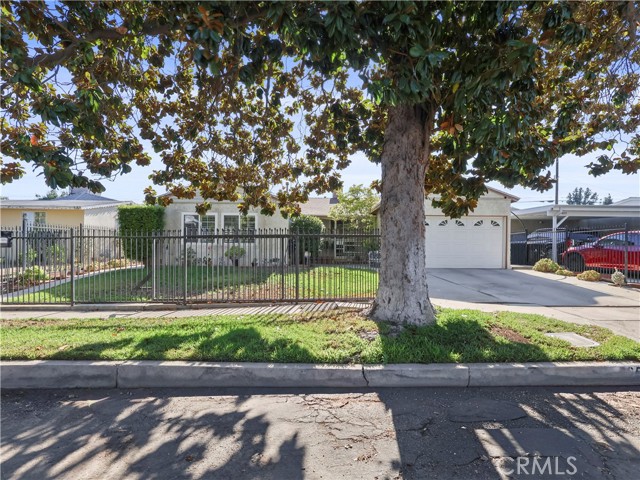 8651 Ranchito Avenue, Panorama City CA: https://media.crmls.org/medias/1f969e0b-467b-4004-af7a-903f5a380101.jpg