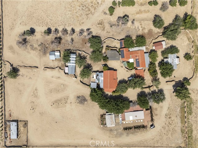 Detail Gallery Image 4 of 74 For 15374 Gaskell Road, Rosamond,  CA 93560 - 4 Beds | 4 Baths