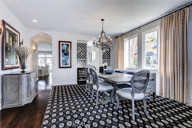 Detail Gallery Image 9 of 40 For 669 25th St, Manhattan Beach,  CA 90266 - 4 Beds | 4 Baths