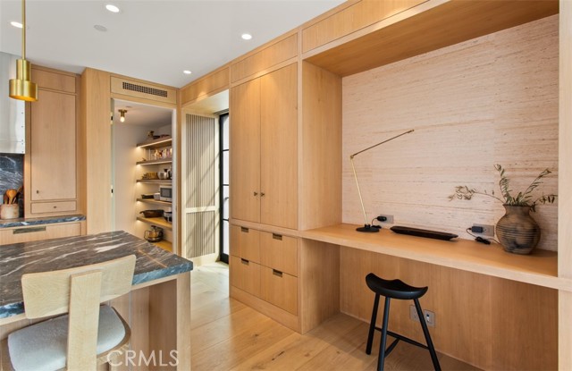 1703 E Ocean Boulevard, Newport Beach CA: https://media.crmls.org/medias/1f9a3c90-6ea4-4179-a3de-51d9717b9e84.jpg