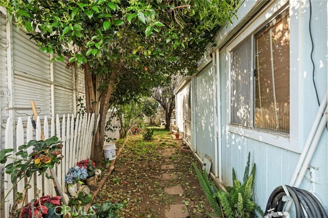 Detail Gallery Image 5 of 20 For 10320 Calimesa Bld #19,  Calimesa,  CA 92320 - 2 Beds | 2 Baths