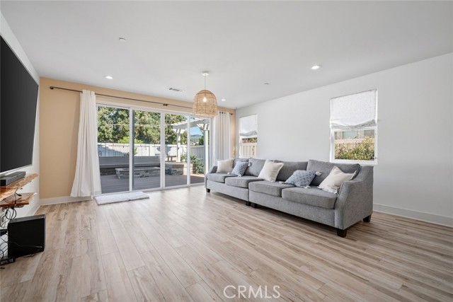 Detail Gallery Image 4 of 33 For 3898 Hayfield Loop, San Luis Obispo,  CA 93401 - 3 Beds | 3 Baths